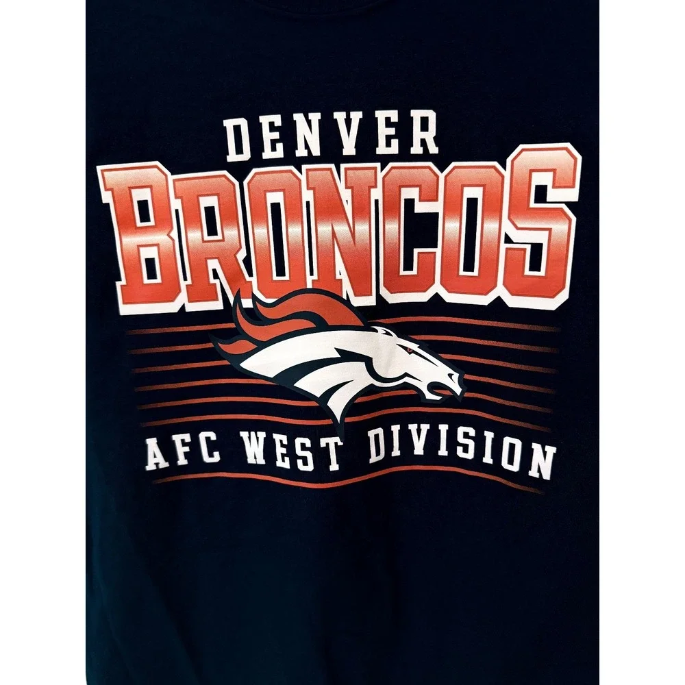 Denver Broncos Men's NFL Team Apparel AFC West Division T-Shirt-Size Medium- NWT